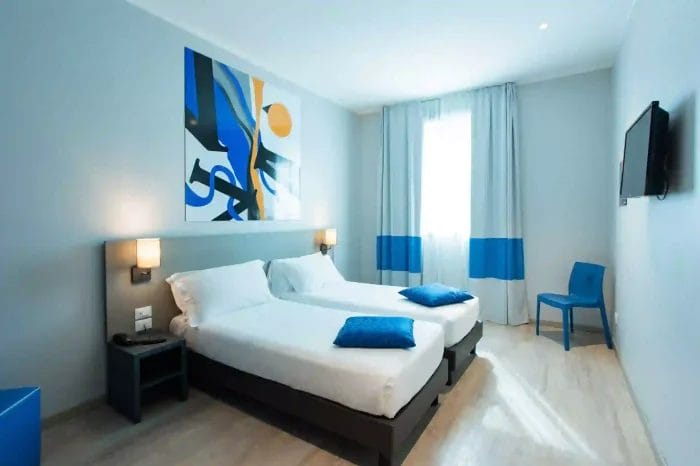 Standard letti singoli camera blu an hotel melegnano dependance an hotels - milano business hotels di design a milano - an hotels